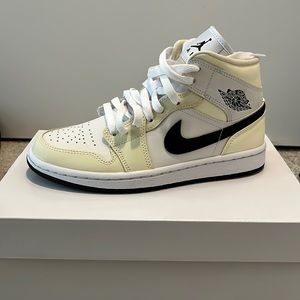 NEW Womens Air Jordan 1 Mid Coconut Milk/Black Colorway Size 6.5 US